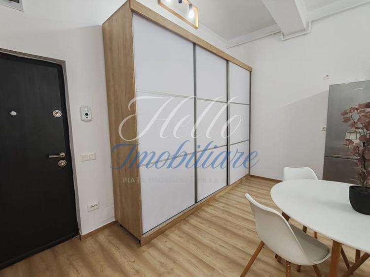 Apartament cu 2 camere semidecomandat, mobilat în Dâmbul Rotund