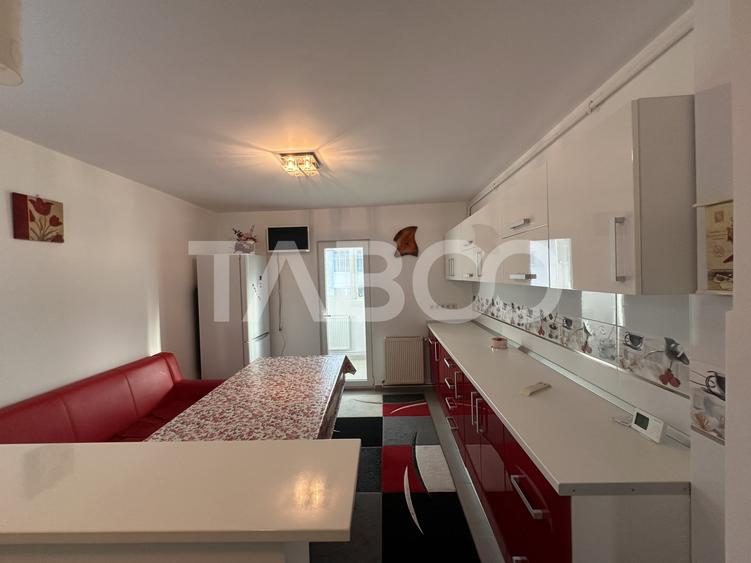 Apartament cu 2 camere decomandat, mobilat în Central