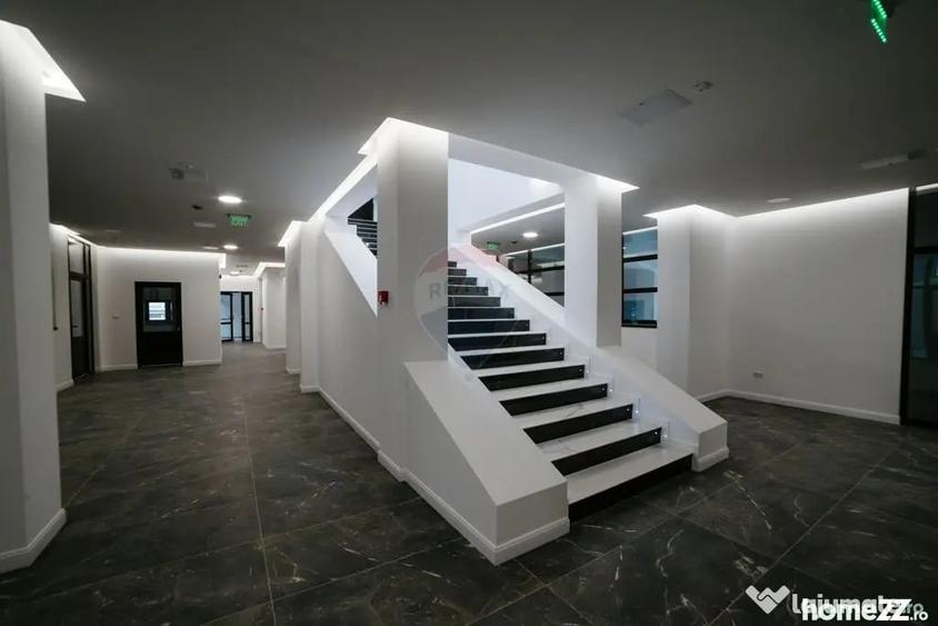 Spațiu comercial, de 245 mp, în Ultracentral