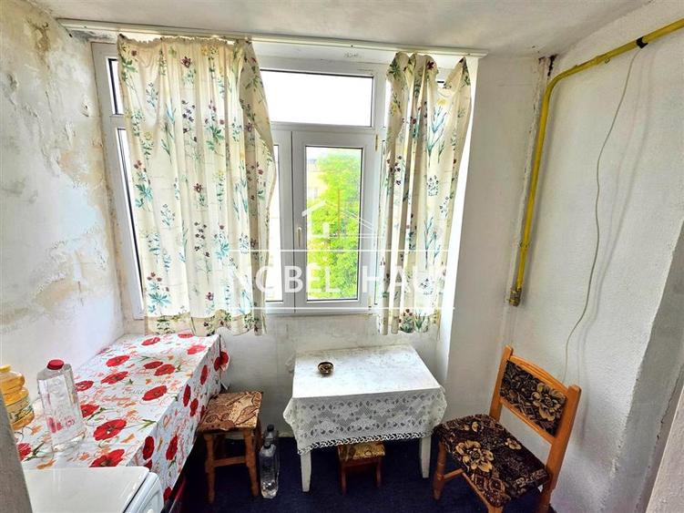 Apartament cu 3 camere decomandat în Est
