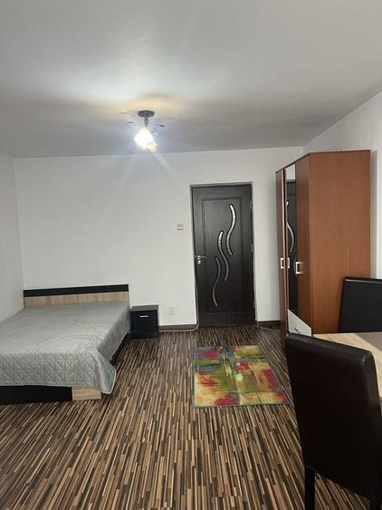 Garsonieră decomandată în Tătărași