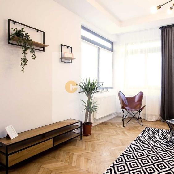 Apartament cu 3 camere decomandat, mobilat în Universitate