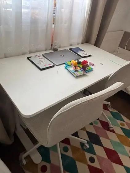 Apartament cu 3 camere semidecomandat în Girocului
