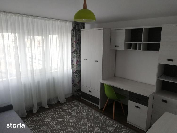 Apartament cu 2 camere decomandat în Între Lacuri