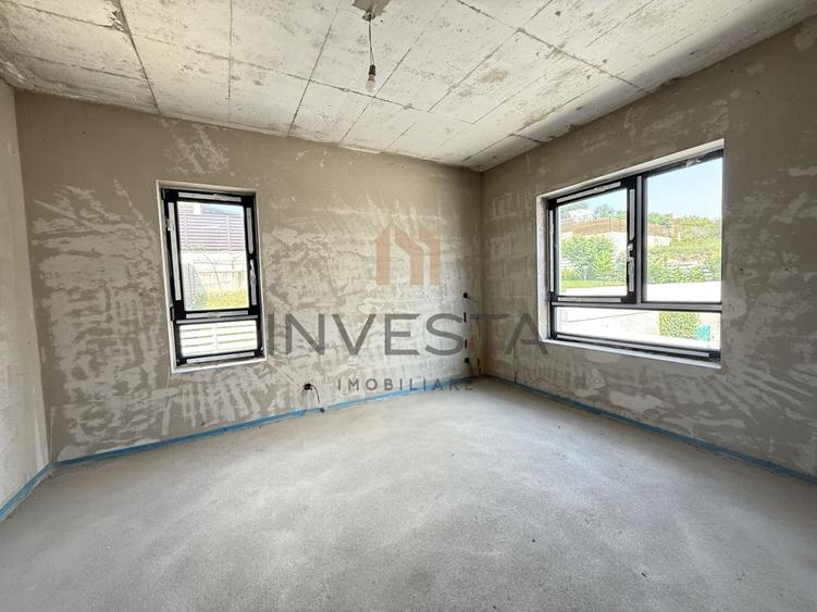 Duplex cu 4 camere cu Canalizare în Iris