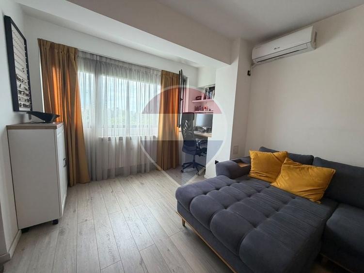 Apartament cu 2 camere semidecomandat, mobilat în P-ța Muncii