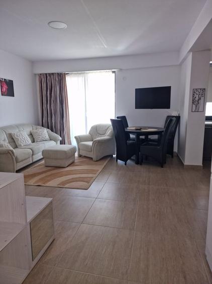 Apartament cu 3 camere decomandat în Bd. Coșbuc