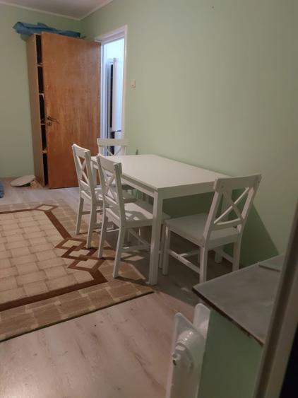 Apartament cu 2 camere decomandat în Drumul Taberei