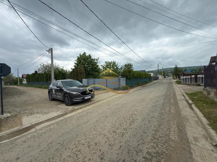 Casă individuală cu 4 camere cu Canalizare în Măgura