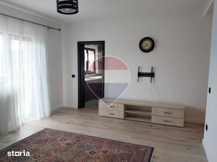 Apartament cu 3 camere în Lazaret