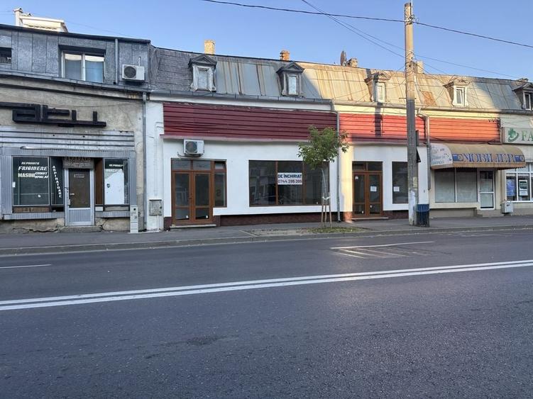 Spațiu comercial, de 70 mp, în Piața Centrală