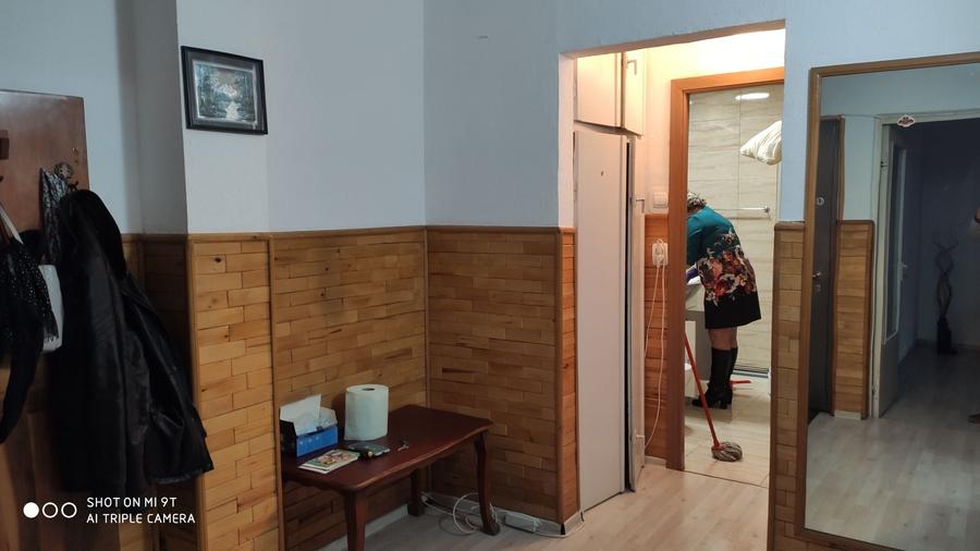 Apartament cu 2 camere decomandat în Cetate