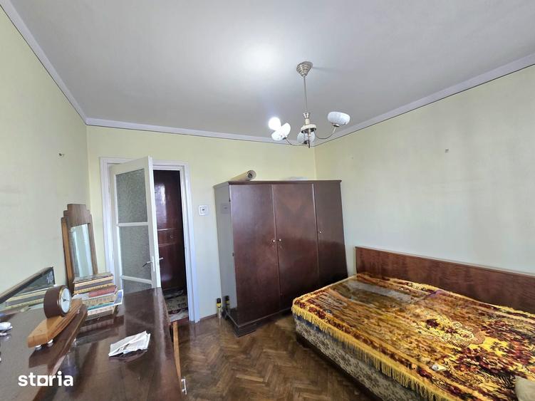 Apartament cu 2 camere semidecomandat în Calea Galați