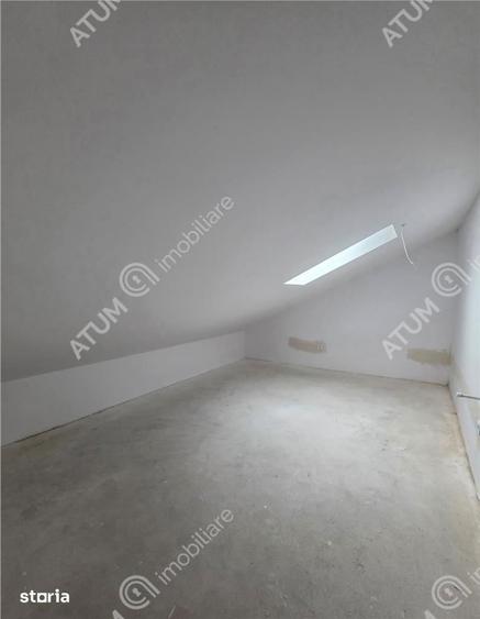 Apartament cu 2 camere decomandat în Vest