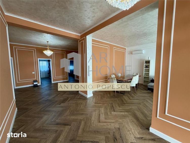 Casă cu 5 camere cu Teren 300 Mp în Târgșoru Vechi
