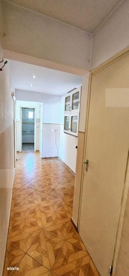 Apartament cu 3 camere decomandat în Lenin