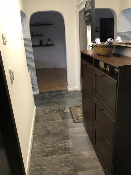 Apartament cu 2 camere decomandat în Calea București