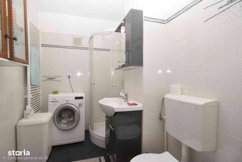 Apartament cu 2 camere decomandat în 1 Mai