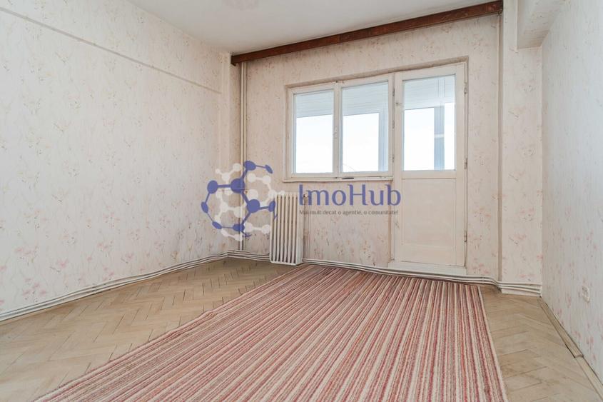 Apartament cu 4 camere semidecomandat în Arcu