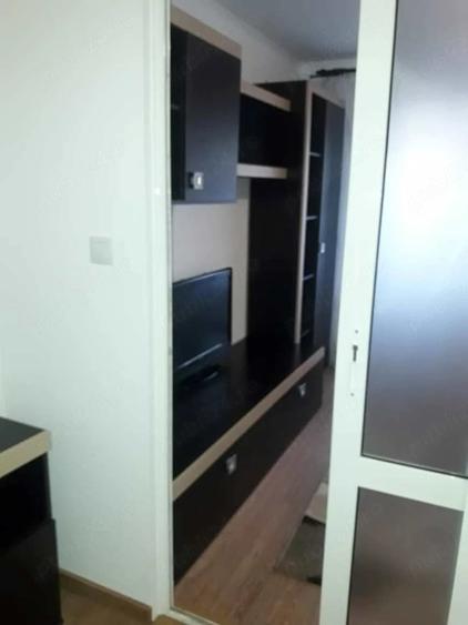Apartament cu 2 camere semidecomandat în Decebal