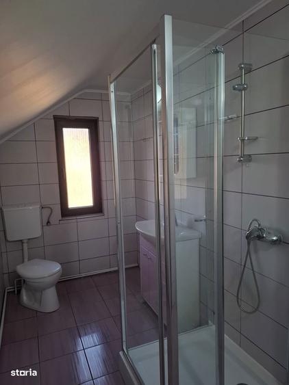 Casă cu 5 camere cu Teren 886 Mp în Central