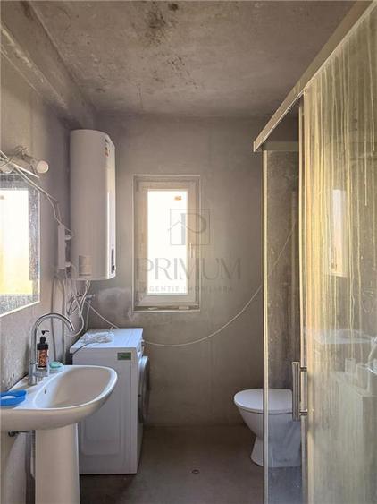 Casă individuală cu 4 camere cu Canalizare în Giroc