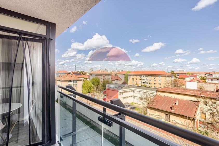 Apartament cu 2 camere de inchiriat la Arad Plaza + loc de parcare - 11