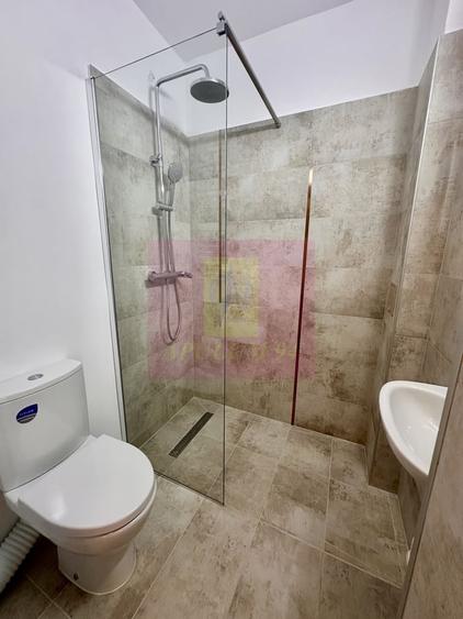 Apartament cu 4 camere semidecomandat în Ștefan cel Mare
