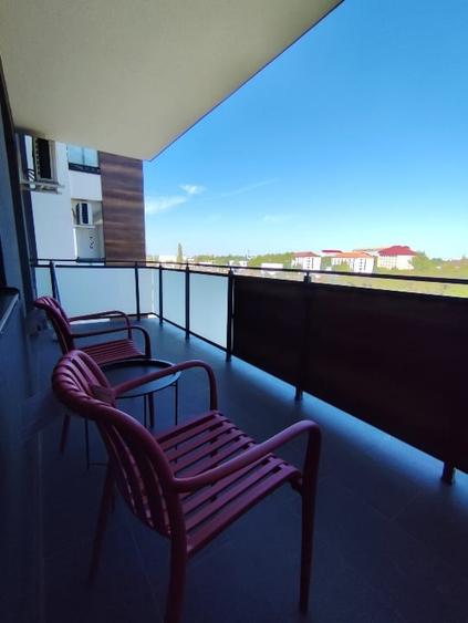 Apartament cu 2 camere semidecomandat, mobilat în Torontalului