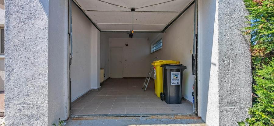 Casă cu 5 camere cu Canalizare în Barbu Văcărescu