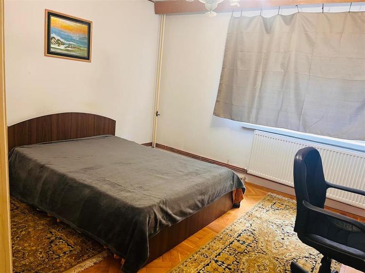 Apartament cu 2 camere decomandat, mobilat în Central