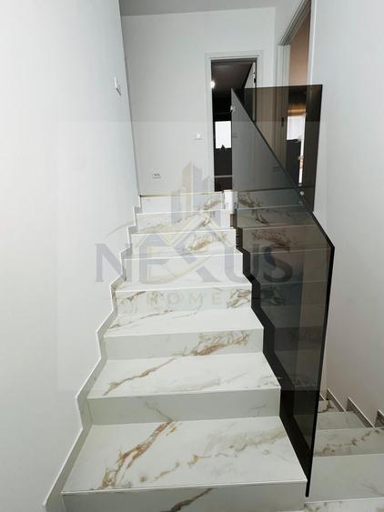 Casă individuală cu 5 camere cu Canalizare în Berceni