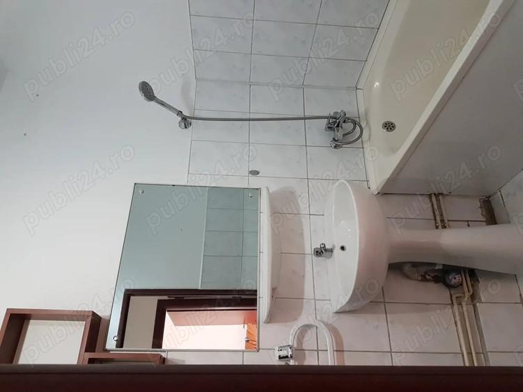 Garsonieră decomandată în Gării