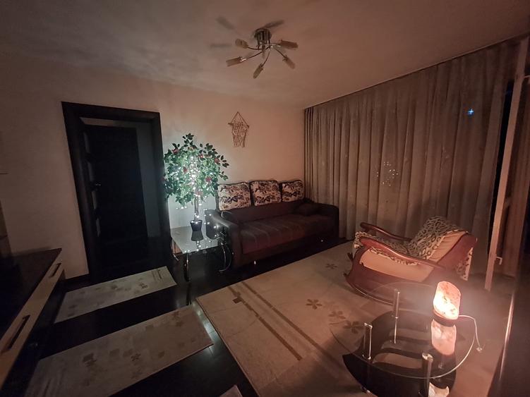Apartament 3 camere de inchiriat - 2