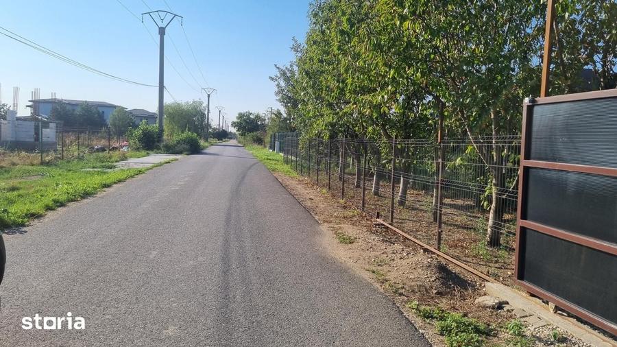 Teren de 400 mp, în 1 Decembrie