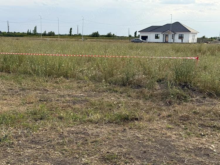Teren de 536 mp, în Sânmihaiu Român
