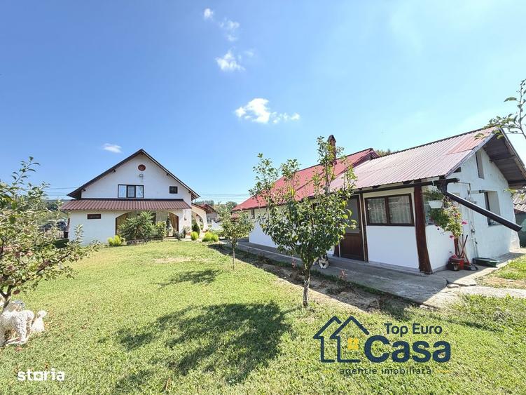 Casă cu 4 camere cu Teren 1257 Mp în Stâlpeni