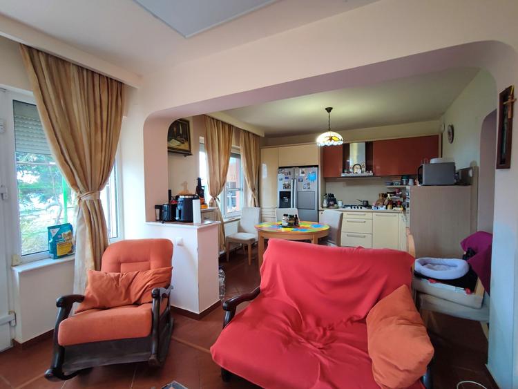 Casă individuală cu 5 camere cu Canalizare în Mamaia-Sat
