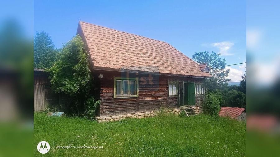 Casă cu 2 camere cu Teren 2295 Mp în Mărgău