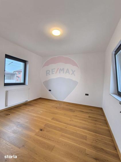 Casă cu Teren 540 Mp în Mărăști