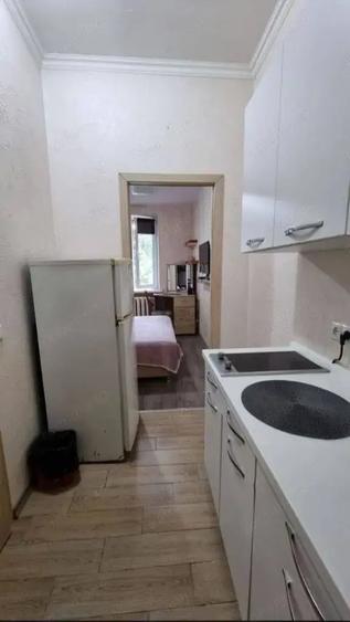 Garsonieră decomandată în Rahova