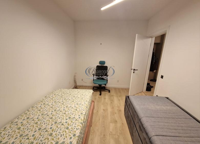 Apartament cu 3 camere semidecomandat, mobilat în Florești