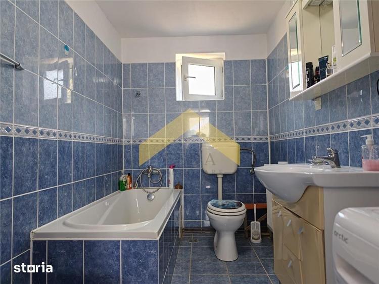 Casă cu 3 camere cu Teren 2504 Mp în Săvârșin
