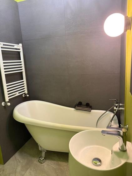 Apartament cu 2 camere nedecomandat în Ultracentral