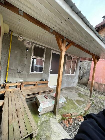 Casă cu Teren 1200 Mp în Blejoi