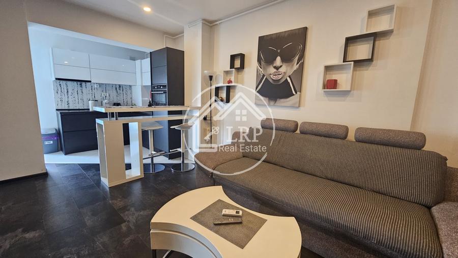 Apartament cu 2 camere semidecomandat în Uverturii