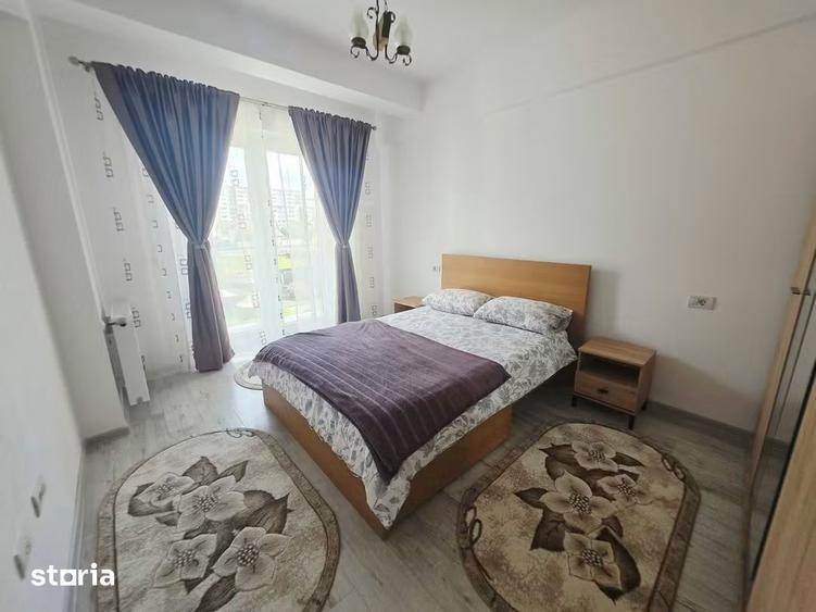 Apartament cu 2 camere decomandat în Tractorul