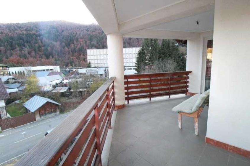 Casă cu 4 camere decomandat cu Teren 130 Mp în Central