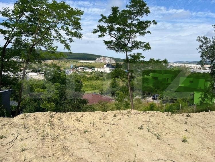 Teren Construcții intravilan de 2700 mp, în Corunca