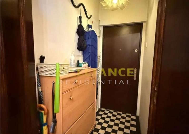 Apartament 2 camere etaj 1 zona Unirii centrala perfect pent - 9